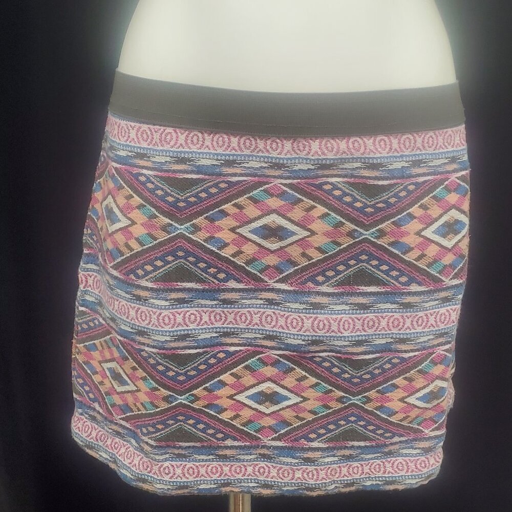American Eagle Outfitters Southwest Aztec Pastel Print Mini Skirt Size 8